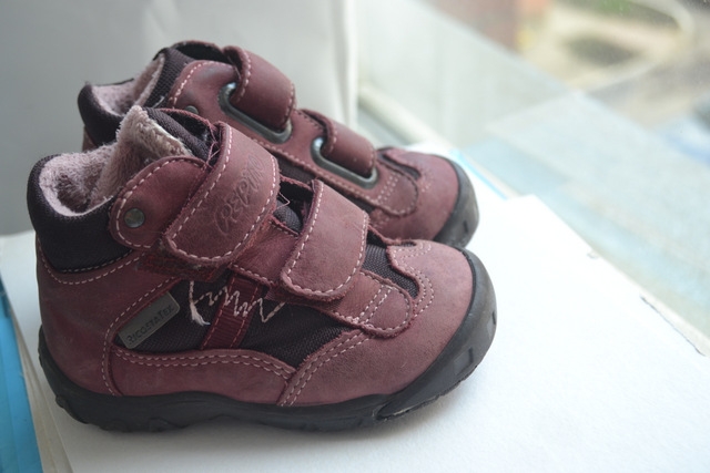 Обувь(сандалики, кроссовки, полуботинки, сапожки) от 18 - 23р-р. Дешево!!!