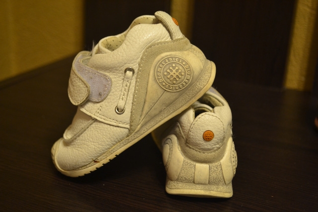 Обувь(сандалики, кроссовки, полуботинки, сапожки) от 18 - 23р-р. Дешево!!!