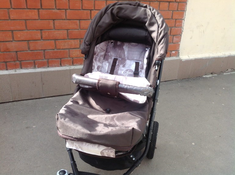 Продаю коляску Lonex Speedy V Light 2 в 1