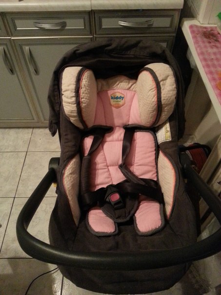 автокресло срочно продаю за символическую сумму 500рублей. Москва