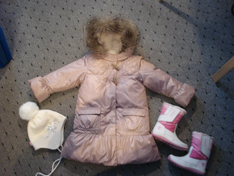 Буду пристраивать через месяц на девочку 2-3лет