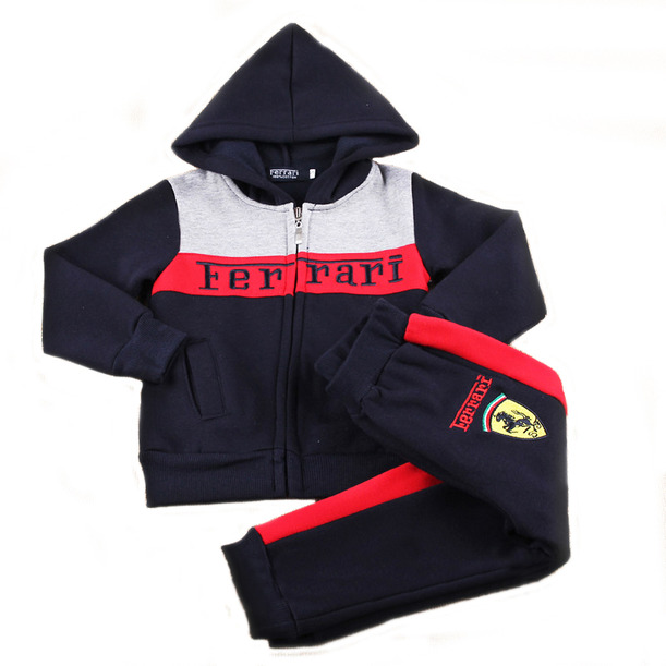 Спортивные костюмы Ferrari !!!