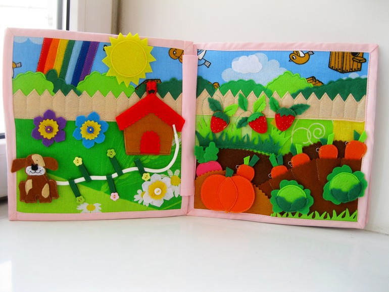 Развивающая книжечка.
