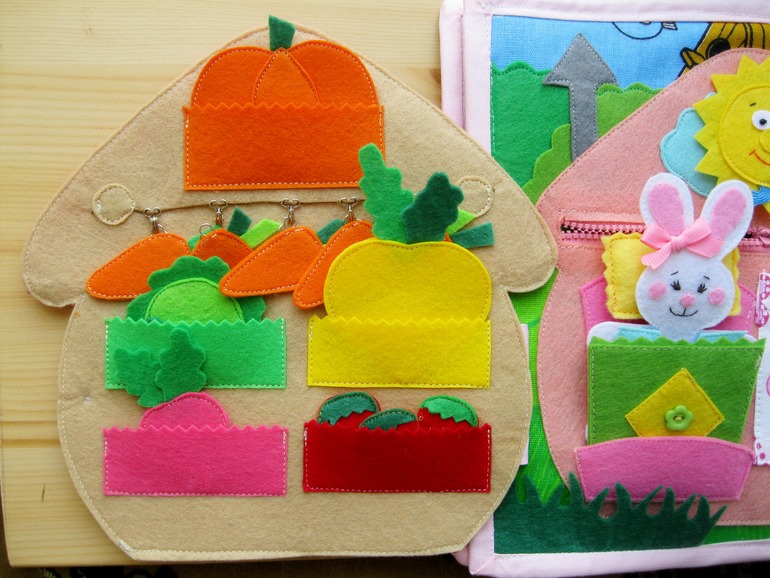 Развивающая книжечка.