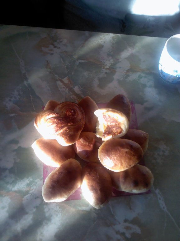 Плюшечки и пирожки с яблоками!