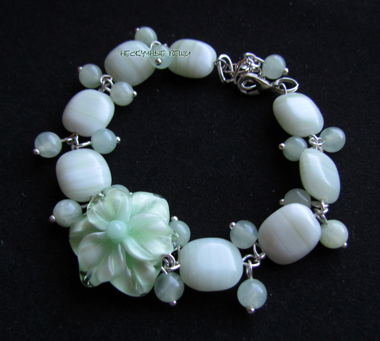 Цветочный браслет №1