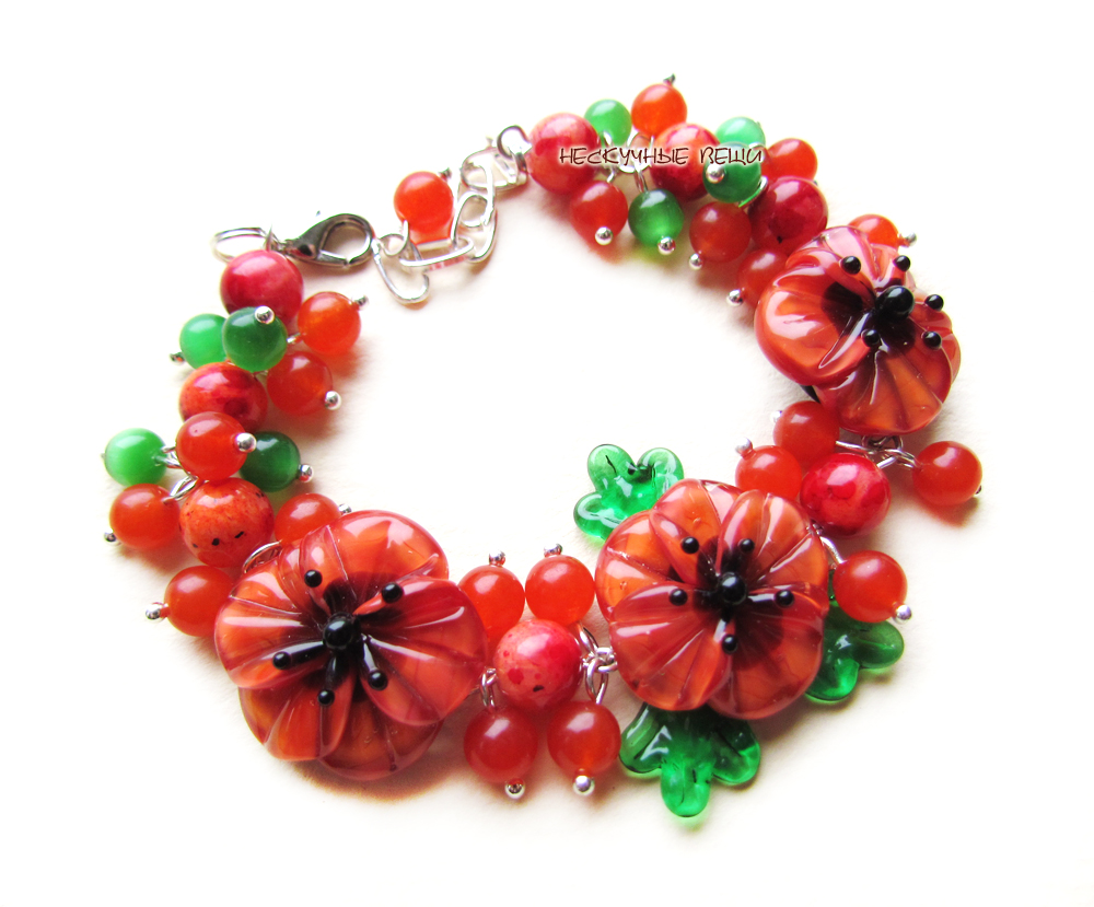 "Маки" браслет с бусинами лэмпворк