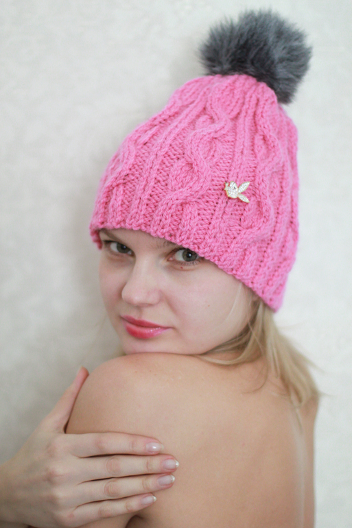 Вязаные шапочки. HAND MADE.
