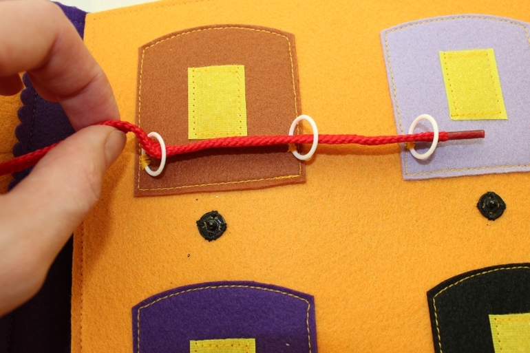 Развивающая книжка.