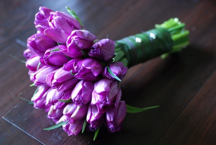 С 8 марта, девочки )