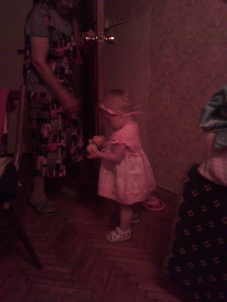 Анечке был годик.