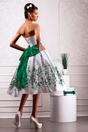 Помогите подобрать букет к платью!