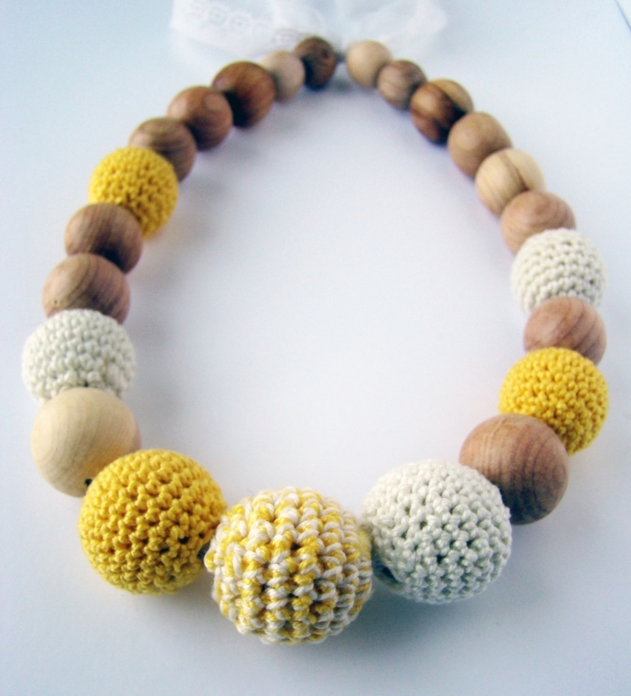 Наплела кучу бус)