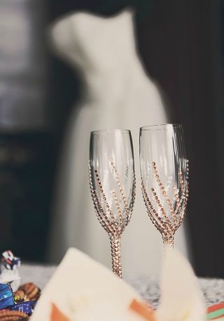 При заказе свадебной съёмке букет и макияж в подарок 20 тыс. руб. полный день )