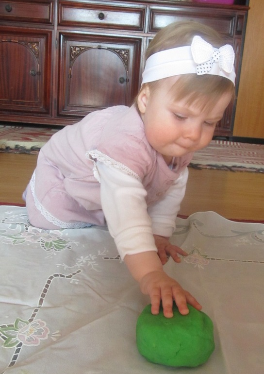 ТЗ Первое знакомство с пластилином + фоторецепт домашнего пластилина за 5 минут