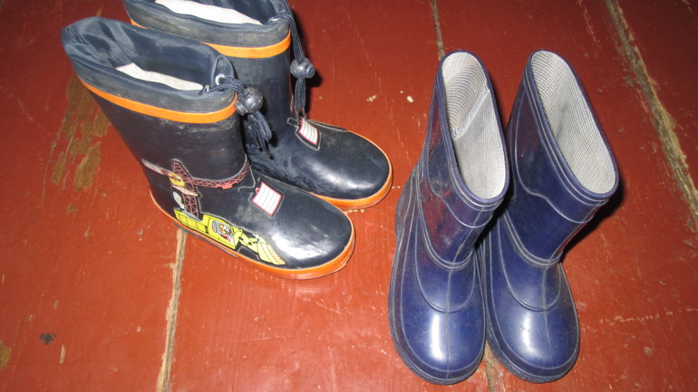 Отдам даром резиновые сапоги г.Верея (Почта)