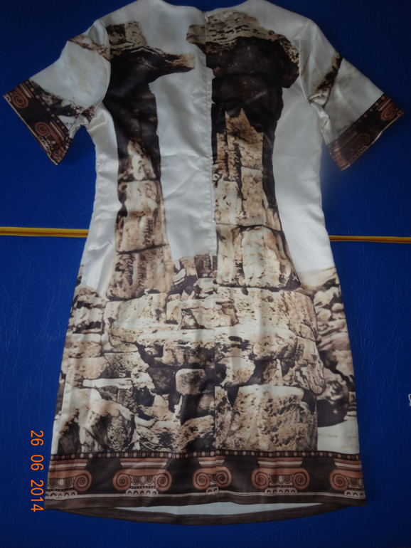 Платье( пристрой) Д.Г. 2500р.