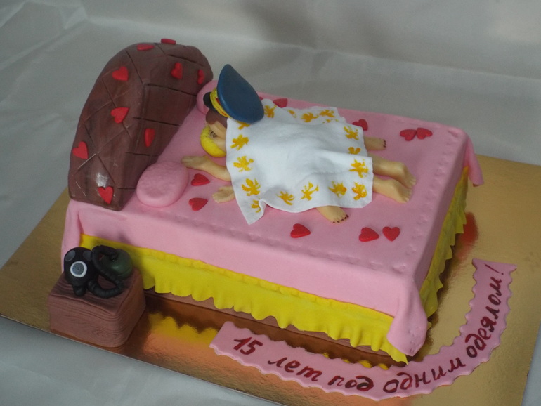 Кровать любви...