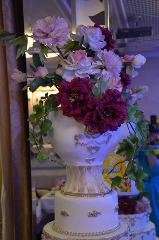 Свадебный торт в стили