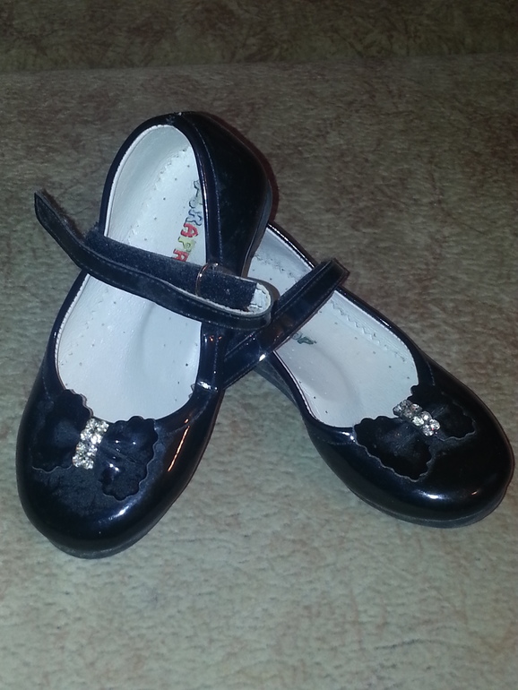 продам лаковые туфельки 24 размер, туфельки 21 размер