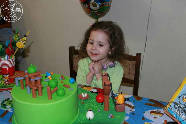 Тортик для нашей любимой доченьки!!!