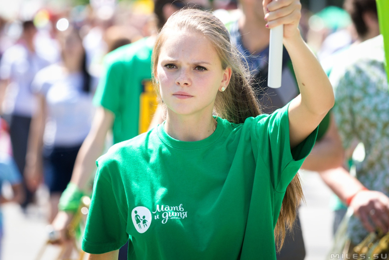 Парад колясок 2014. Парк Горького. Мать и дитя.