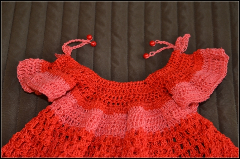 От улыбки хмурый день светлей)))