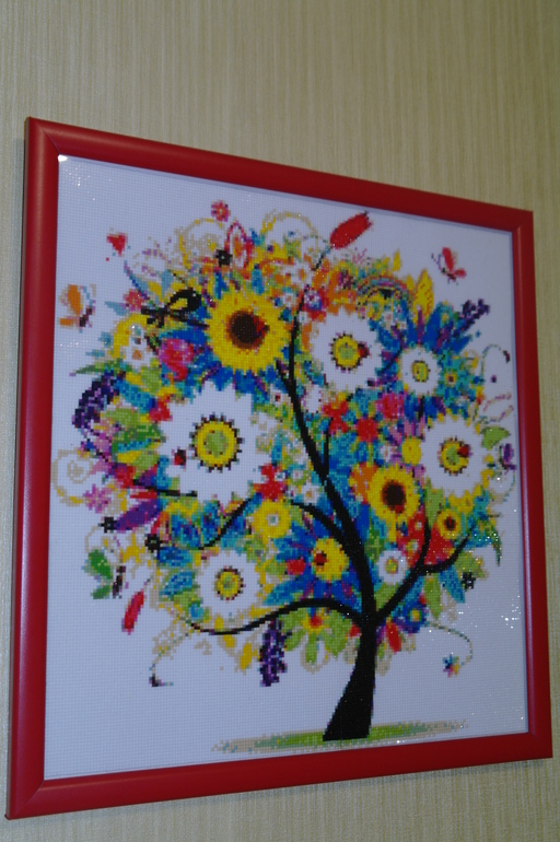 Дерево обрело рамку