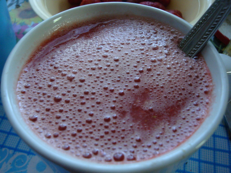 Бисквитный клубничный торт