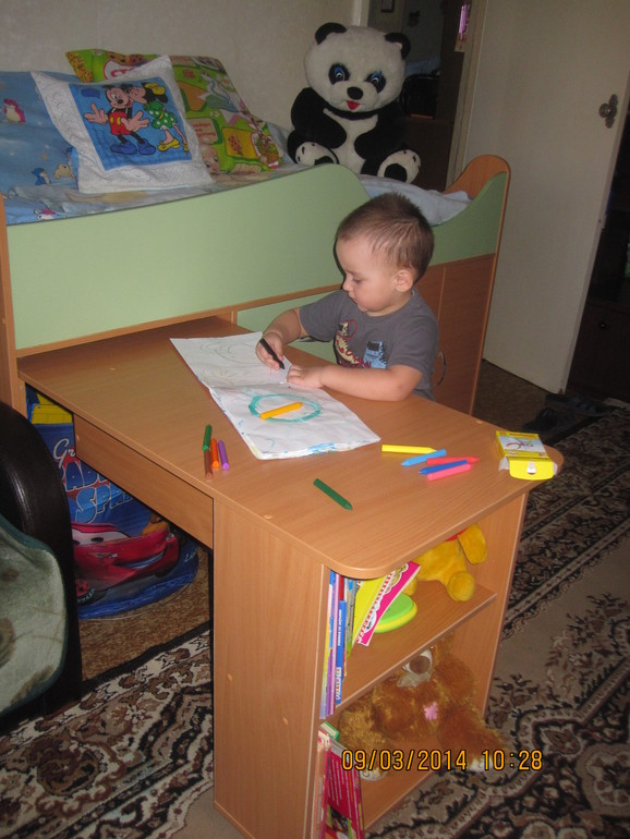 Девочки хвастаюсь новенькой кроваткой