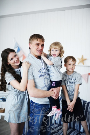 Синий или красный - выбирайте, какой больше нравится...готовимся к поездке на море