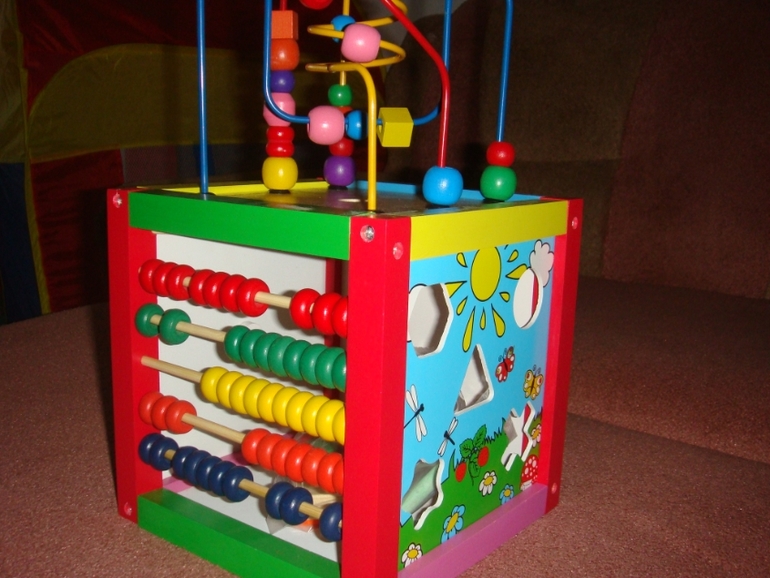 Наши развивающие игрушки.