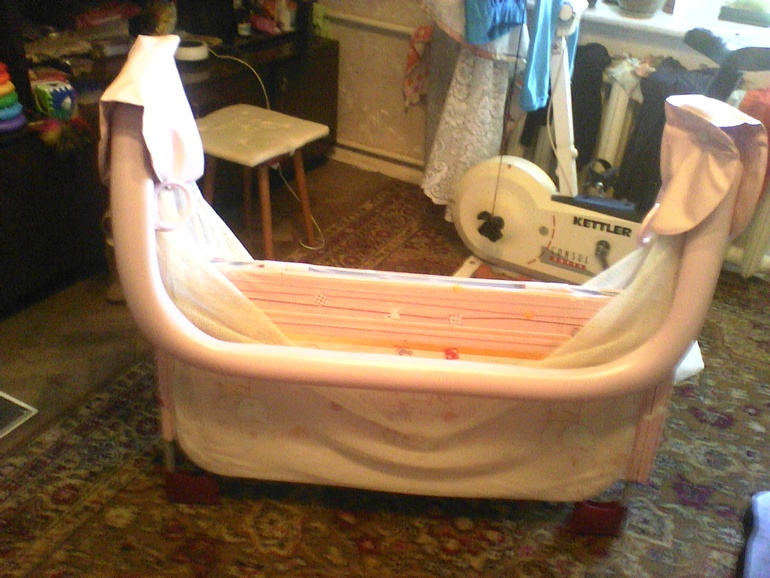 Продам манеж Бреви 3000 рублей.