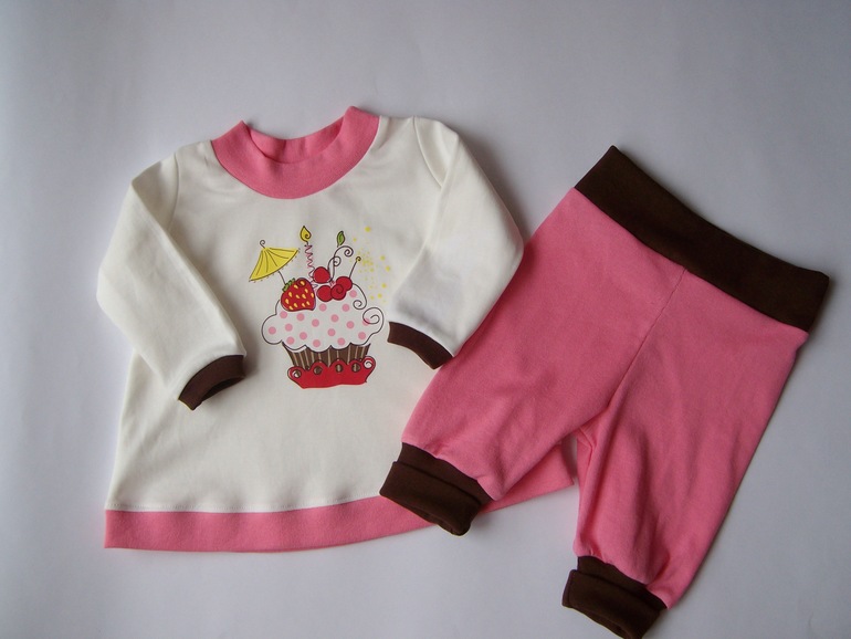 Одежда для малышей. Ручная работа