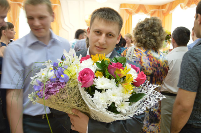 Сколько лет моему мужу?