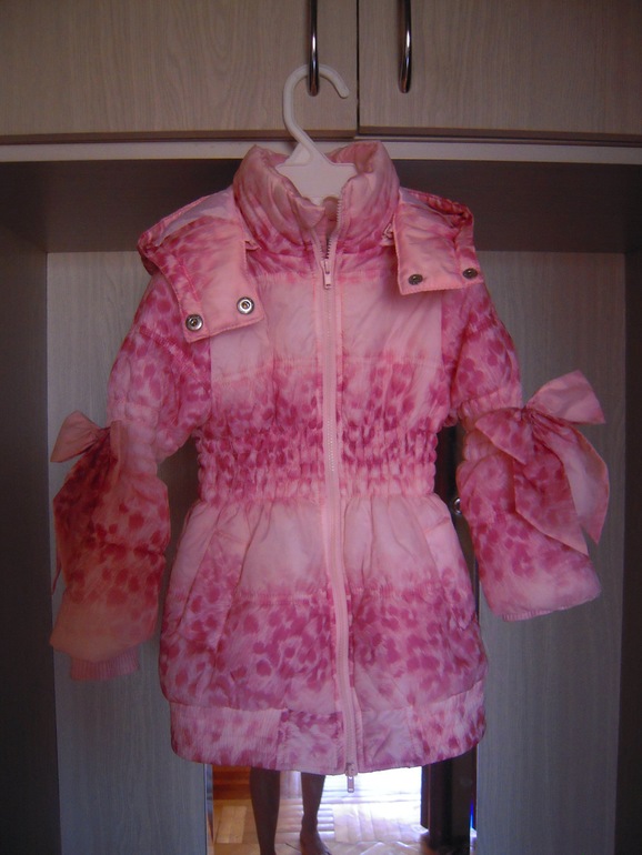 BORN для малышки. Р-р 90 см. Регион, почта 100 руб.