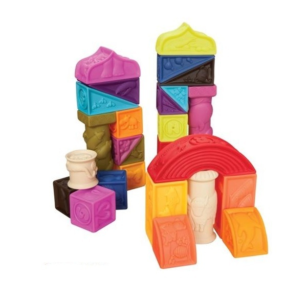 Во что играем и не играем в 9 месяцев.