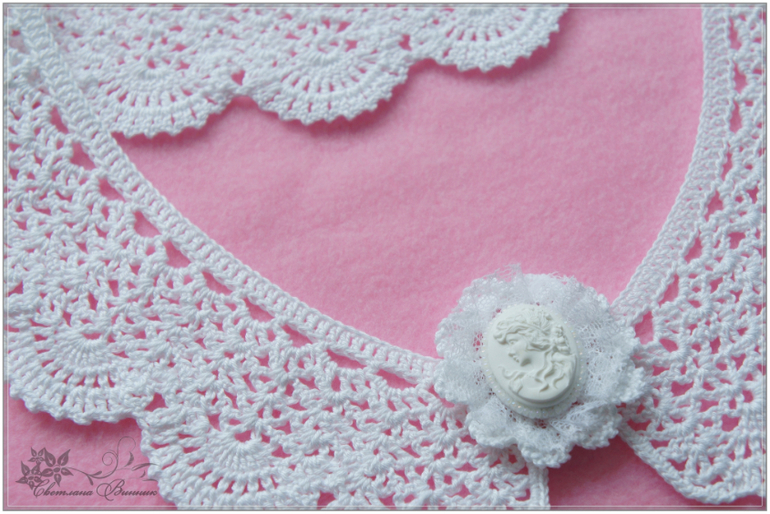 Воротничок и брошь