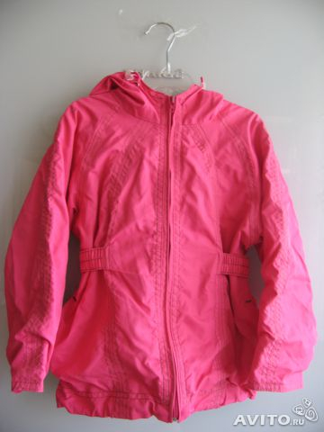 Ветровка д/дев Диоли,в отличном состоянии,500р