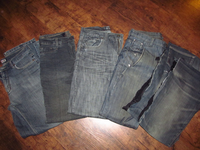 Отдаю старые джинсы!!!