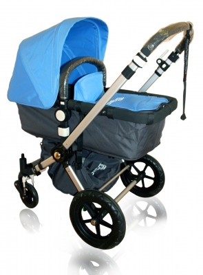 Трое детей и четыре коляски. Ни разу не колясочный маньяк.