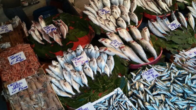 И снова рыбный базар....