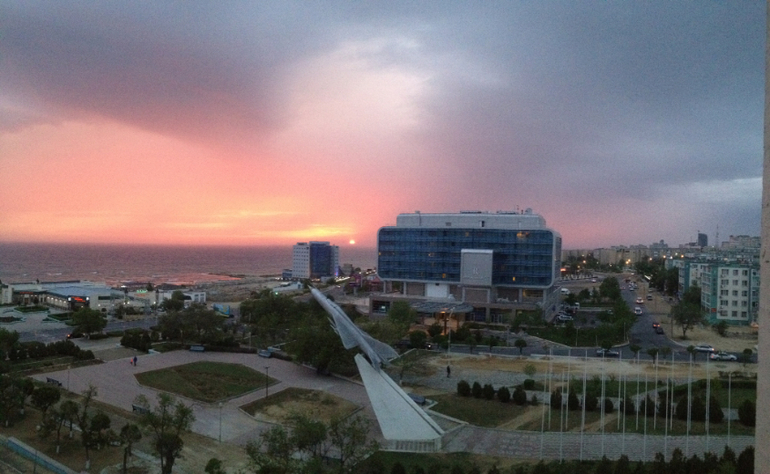 Люблю грозу в начале мая....