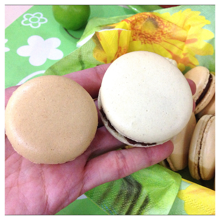 Ну и наконец, я решилась. Мои первые Macaron...
