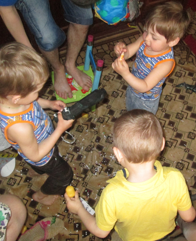 Динозавровый День Рождения (лайт-версия) Часть 2