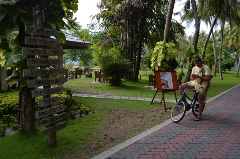 Хороший отель, очаровательное море и скучное питание!