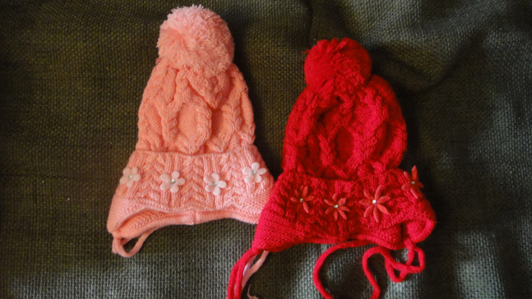 Шапки детские и взрослые