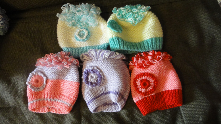 Шапки детские и взрослые