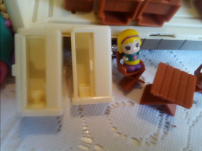 Дом на колесах для маленьких человечков