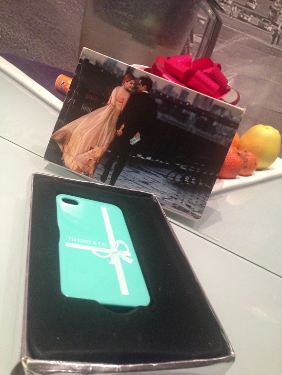 Бампер Tiffani iPhone 4/4s